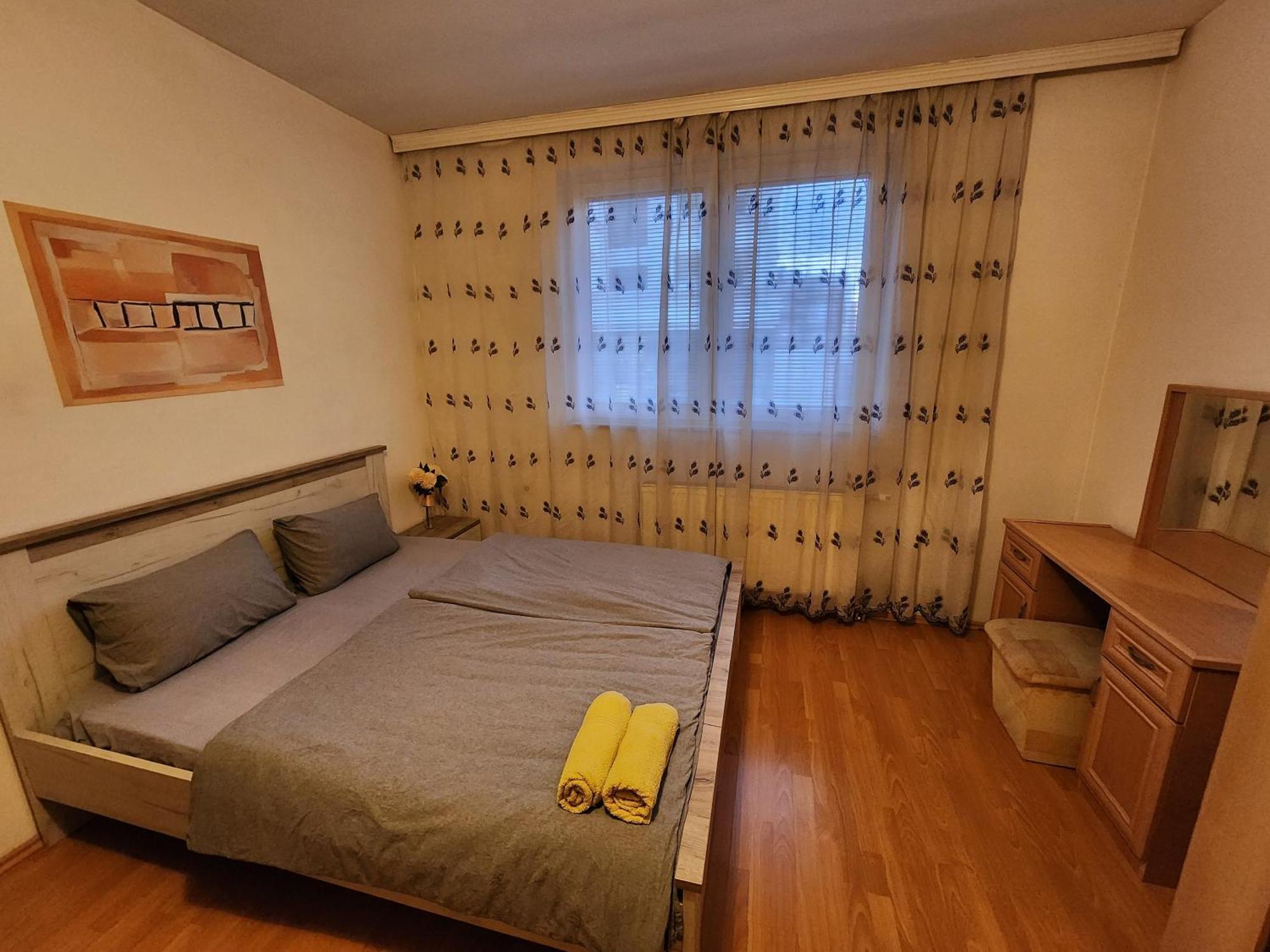 City Park Apartments プリシュティナ エクステリア 写真
